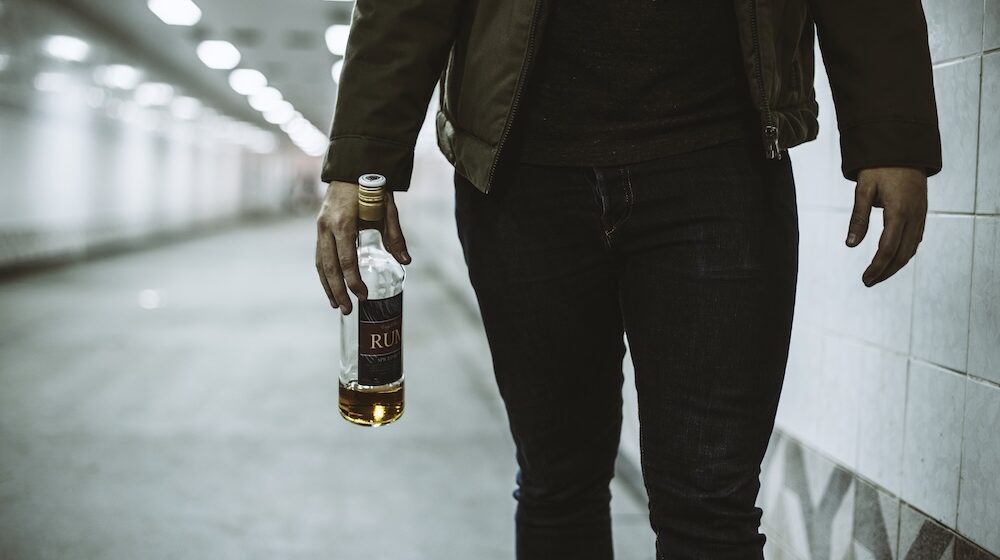 Feeling unfulfilled could lead to riskier, heavier alcohol use
